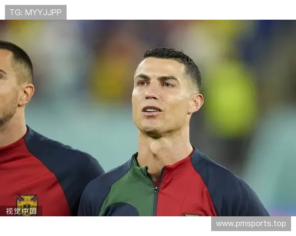 四十岁的C罗依旧热泪盈眶真性情惹球迷感慨心疼不已仍然少年模样